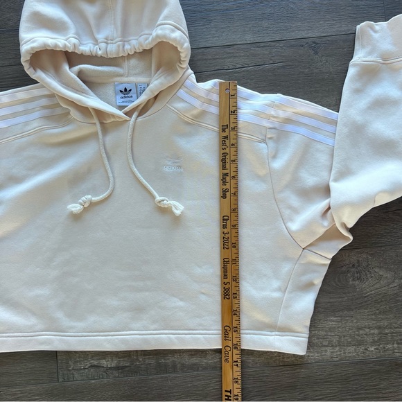 Adidas Originals Adicolor Cropped Cream Hoodie XS. - Picture 10 of 16